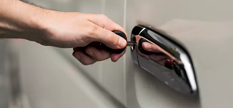 Why Choose Our Auto Locksmith Team in Whitehall, OH?